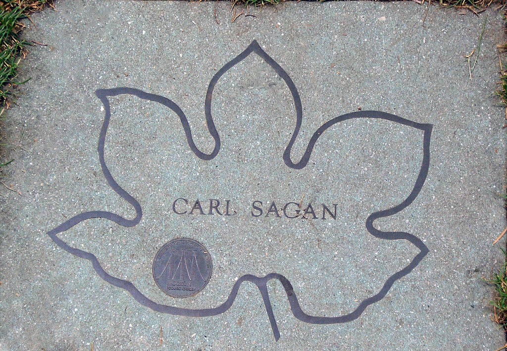 Lapida conmemorativa Carl Sagan